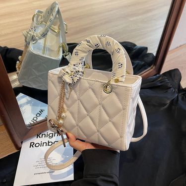 2025 New Women's Fashion Textured Quilted Crossbody Stylish Casual Handbag Princess Diana Bag_voghion.com