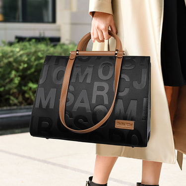 Bag Source Manufacturer Summer 2024 New Fashion Single Shoulder Crossbody Bag Women's Large Capacity Letter Ladies Handbag_voghion.com