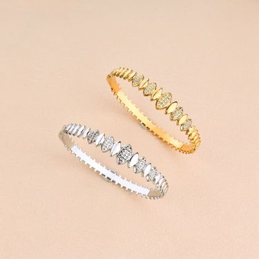 Diamond-encrusted Simple Titanium Steel Style Women's Bracelet_voghion.com