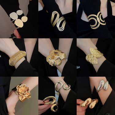 Geometric Flower Square Glossy Niche Design Bracelet Light Luxury High-end Sense Jewelry_voghion.com