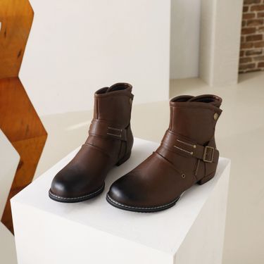 Autumn and winter new men's shoes belt buckle fashion leather shoes round head low heel_voghion.com