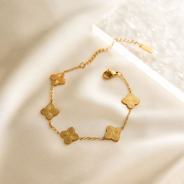 Gold-Plated Lucky Clover Bracelet INS Simple Versatile Light Luxury Stainless Steel Non-Fading Women_voghion.com