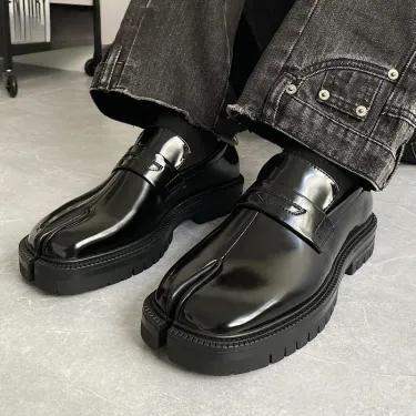 Men's Split Toe Horseshoe Thick Sole, Lefu Tabi Shoes, Patent Leather, Korean Version, Trend, Casual Leather Shoe, S_voghion.com