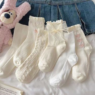 Unisex White socks Ladies cotton cute jk socks Lace Mary Jane with small leather shoes mid-tube wicking socks_voghion.com