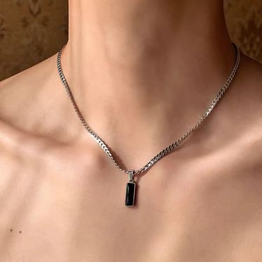 Titanium Steel Non-Fading Black Zircon Simple Snake Bone Necklace Unisex Trendy Hip-Hop Geometric Versatile Collarbone_voghion.com