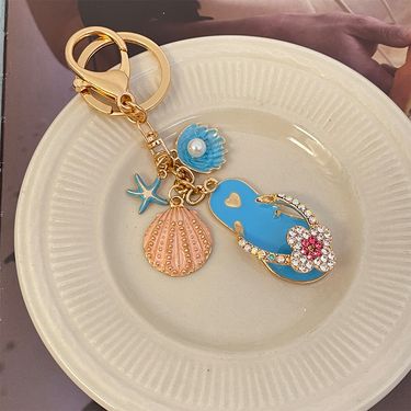 Cute Diamond-Encrusted Four-Leaf Clover Small Slippers Car Metal Bag Pendant Keychain Gift_voghion.com