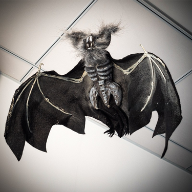 Halloween Simulation Bat Props Cross-border Haunted House Secret Room Outdoor Stuffed Animal Bat Decoration Pendant_voghion.com