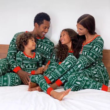 Christmas Family Decoration Christmas Tree Print Patchwork Color Contrast Home Clothing Pajamas Set_voghion.com