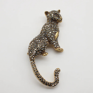 Vintage Three-dimensional Black Rhinestone Stone Leopard Brooch Alloy Gold Plated Panther Animal Brooch Pin Jewelry for Women_voghion.com