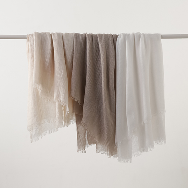 Solid colored cotton and linen for women's artistic sunscreen small necklaces, beach long scarves, new styles of scarves_voghion.com
