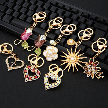 Zodiac, Heart, Cross and More Pattern Keychain For Car, Couple Bag Pendant Metal Keychain Ring Accessories Gift Baroque Style _voghion.com