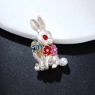 Cute forest style little white rabbit brooch retro cartoon pearl animal pin women's coat sweater small brooch accessories_voghion.com