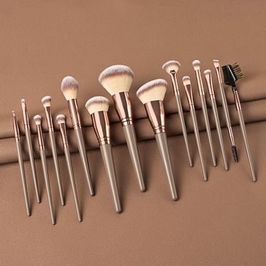supply 7 pieces, 10 pieces, 15 pieces giant makeup brush set, foundation brush, eye shadow brush, beauty tool set_voghion.com