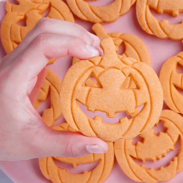 13pcs, Fun Halloween Pumpkin Cookie Cutters - 6 Different Facial Expressions - Plastic Pastry Molds - Baking Tools and Kitchen Accessories_voghion.com
