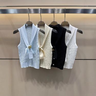 2025 Summer New Style FEN Letter Hidden Pattern Knitted Sleeveless Pullover Vest Slim Fit Versatile Women's Top_voghion.com