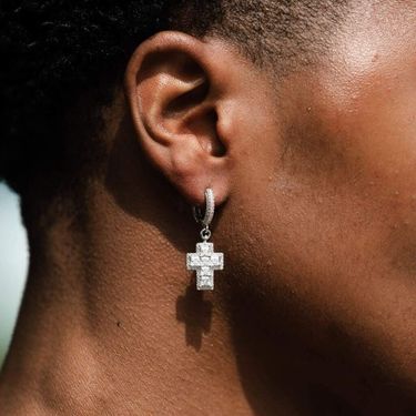 Style Simple Fashion New Cross Zircon Earrings Classic Men's Earrings Earrings Cross Supply_voghion.com