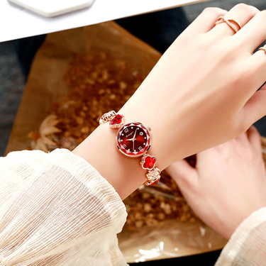 Women's Watch Four-leaf Clover Charm Quartz Bracelet Watch Luxury Rhinestone Analog Stainless Steel Waterproof Wrist Watch _mkmklike.com