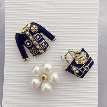 New Small Brooch, Clothes Bag, Small Flower Three-piece Set, Anti-light Accessories, Pin Sweater, Coat, Brooch Needle Buckle, Women_voghion.com
