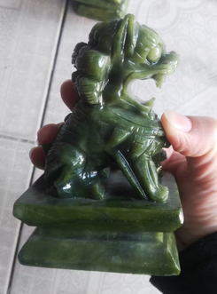 2pcs Chinese natural Nan jade carving pair of kirin fu statue to ward off bad luck fengshui statues jade crafts_voghion.com