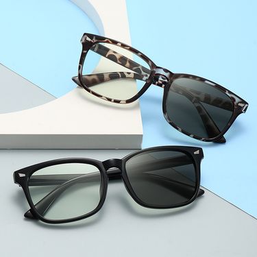 New Color Changing Blue Light Radiation Protection Flat Glasses Rivet Square Frame Flat Glasses Big Face Slim Men And Women_voghion.com
