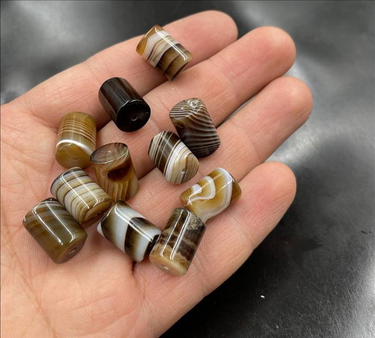 jewelry accessories wrapped with silk agate bucket beads, loose beads, deep coffee agate long beads, tube beads_viptrois.com