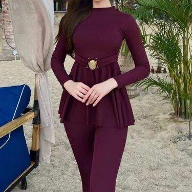 European Style Long Sleeve One-Piece Swimsuit For Women - Conservative Waist-Cinched Design With Side Split_voghion.com