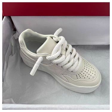 New Spring 24 Thick Soled White For Women's V Home Rivet Leather Lace Casual Sports Shoes_voghion.com
