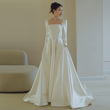 Satin wedding dress bride 2024 new French simple retro long-sleeved wedding dress niche welcome evening dress_viptrois.com