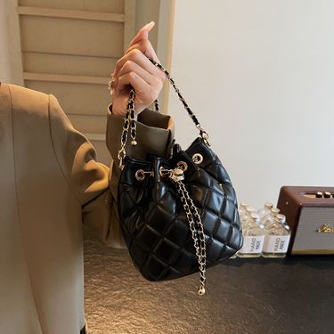 Women's Bucket Bag Diamond Chain Crossbody Bag Small Drawstring Bucket Bag Light Luxury Round Bucket Bag Shoulder Bag Crossbody Bag Woman_voghion.com