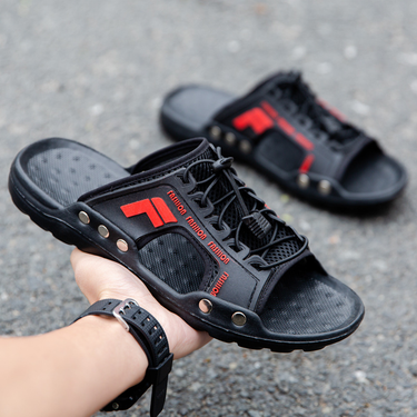 2025 New Men's Sandals Summer Slippers Leather Surface Fashion Breathable Beach Shoes_voghion.com