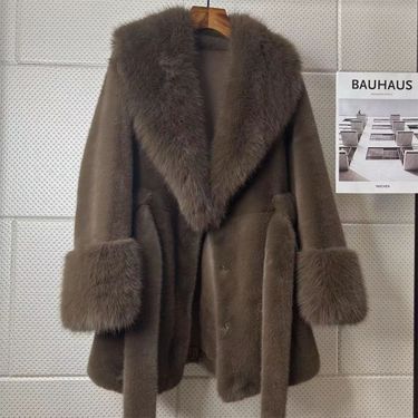Women's Clothing 2024 New Large Fur Collar Long Slim Coat Environmentally Friendly Mink Fur Plush Coat High End Fashion Version_voghion.com