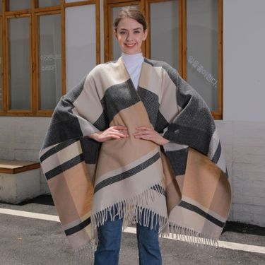 2024 New Hot Selling Tassel Slit Shawl Autumn And Winter Women's Simple Checkered Jacquard Scarf Cape Cross-border_voghion.com