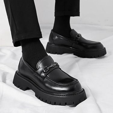 2025 New Thick-Soled Height-Increasing Men's Large Patent Leather Glossy Casual Chunky Heel Loafers Hairstylist Trendy_voghion.com