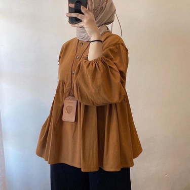 Muslim Women's New Minimalist Oversized Waist Pleated Shirt Collar Loose Top_voghion.com