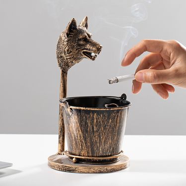 Creative Personality Trendy Anti-Fly Ash Ashtray For Home Living Room Office Anti-Smoke Odor Iron Ornament_voghion.com
