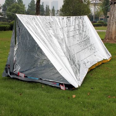 Emergency Survival Tent & Space Blanket Combo - Portable Thermal Reflective Shelter For Outdoor First Aid & Disaster Preparedness_voghion.com