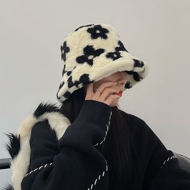 2023 New Lazy Plush Flower Fisherman Hat Children, Versatile for Autumn and Winter, Warm Ear Protection Cap, Fashionable_voghion.com