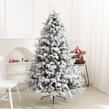 Premium Flocked PVC Christmas Tree – Realistic Snow-Covered Branches (120cm To 300cm) – Dense Foliage & Auto-Shaping_voghion.com
