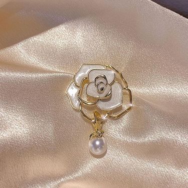 Niche Design Sense Camellia Brooch Women's Autumn Suit Large Pin Fixed Clothes Artifact High-end Sense Corsage Accessories_voghion.com