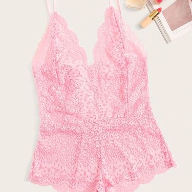 Fun Lingerie With Pink Lace Pattern For Perspective And Seductive Tight Fitting Erotic Pajamas_voghion.com