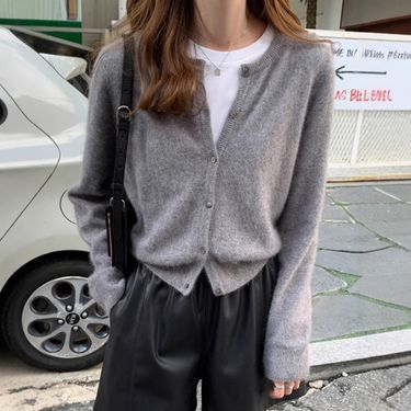 girl 2025 Autumn Knitted Cardigan For Women Korean Style Base Shirt Loose Sweater Coat Versatile Slimming Outerwear Top_voghion.com