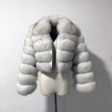 Women's fur coats mimic fox fur_voghion.com