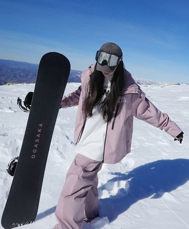 Resort Rental Milk Tea Powder Ski Set Mountaineering Suit Thickened Warm Jacket Unisex Waterproof Two Pieces_voghion.com