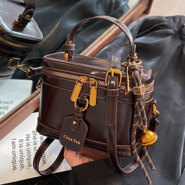 2024 new high-end niche design box handbag popular single shoulder crossbody bucket women's bag_voghion.com