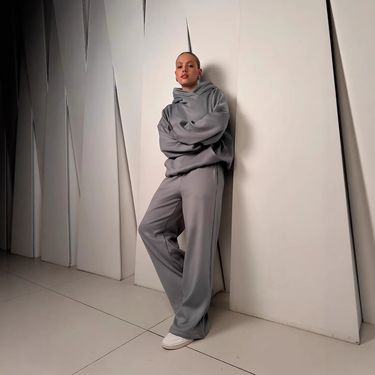 Women's Clothing Women's Casual Hoodie & Wide Leg Pants Set - Trendy Streetwear Two-Piece Outfit (Silver Gray, Burgundy, Black, Blue, Caramel)_voghion.com