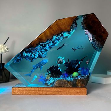 Underwater Resin Lamp Whale Turtle Human Diving Creative Night Light Unique Home Decor Gift_voghion.com