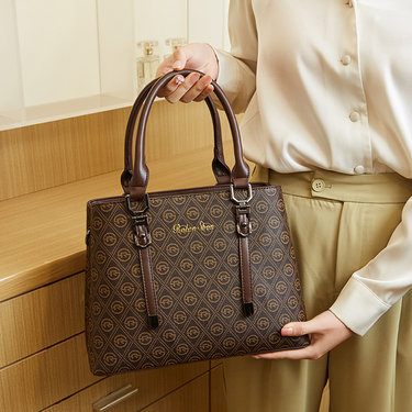 Classic and elegant women's handbag 2024 new light luxury large capacity tote bag casual and versatile commuting bag_voghion.com