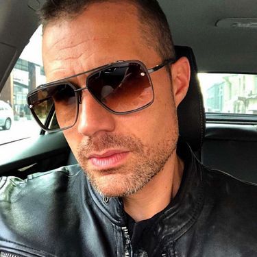 2023 new European and American fashion double beam trim metal frame sunglasses men's cross-border fashion street photography sunglasses women_voghion.com