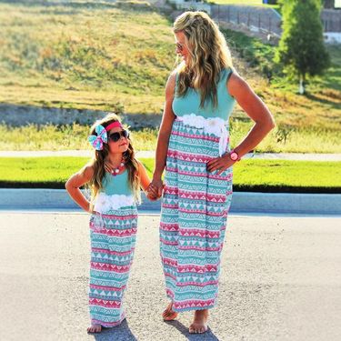 2025 Spring And Summer European And American Hot Selling Triangle Printed Knitted Fabric Dress Mother Daughter Parent Child Outfit_voghion.com