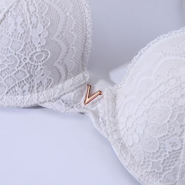 Underwear Comfortable Lace 3/4 Thin Cup Top Support Gathering Women's Bra Set_voghion.com